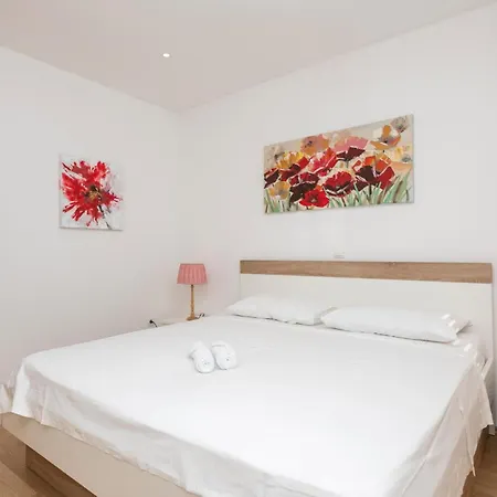 Gorgeous In With Wifi Appartement
